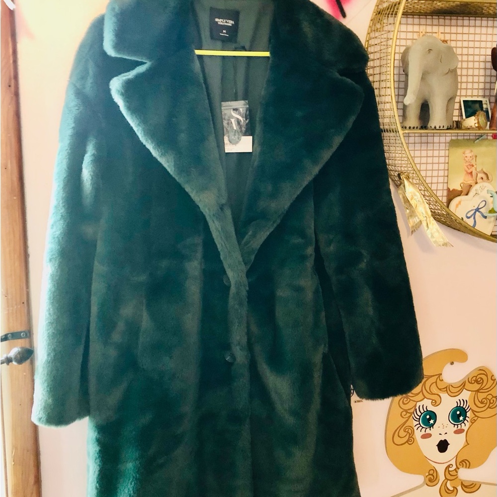 NWT Luxurious Green Faux Fur Coat Simply Vera Wang Size Medium